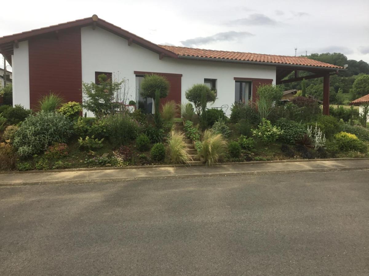 Maison Fleurie Uhart-Cize Bagian luar foto